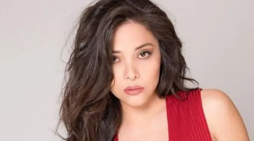 Actriz mexicana de la serie “Narcos: México” cautiva con su belleza