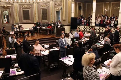 Apuntes Sobre el Desafío de José Juan Espinosa a Dos Gobernadores