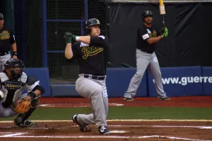 Pericos finaliza vuelo de rol regular