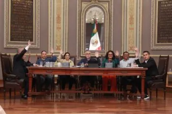 Convoca Comisión Permanente a LXII y LXI Legislatura a sesiones