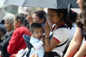 Más de 5.3 millones de madres solteras, una realidad en México