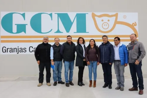 Granjas Carroll recibe a titulares de Economía y Desarrollo Rural en planta tipo TIF