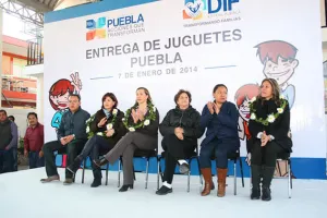 Mil quinientos menores reciben regalo de reyes magos