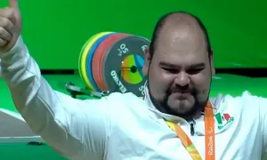 José Castillo conquista bronce en levantamiento de potencia
