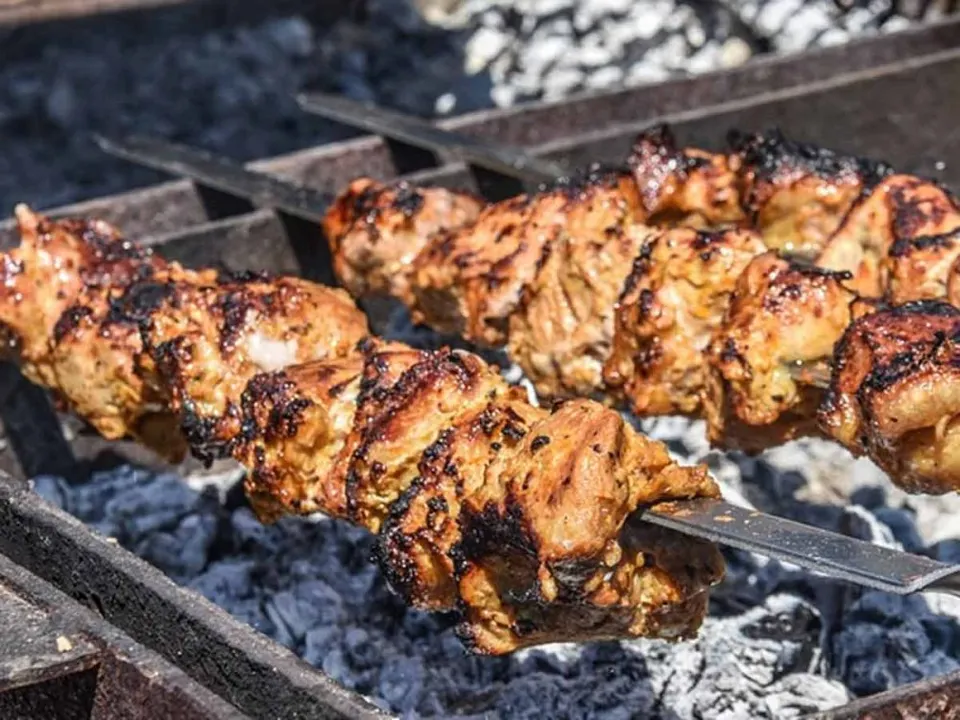 Alerta Profeco que carne al carbón puede causar cáncer