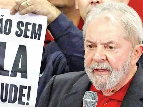Lula se proclama candidato