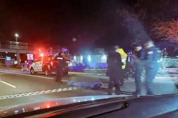 Joven muere atropellado al intentar cruzar el Periférico a la altura de Los Héroes