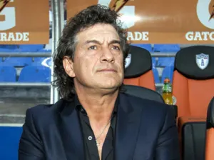 Que siempre no: Romano se mantiene en La Franja