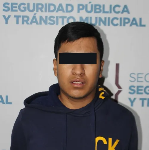 Detuvo policía municipal a hombre por portación ilegal de arma de fuego