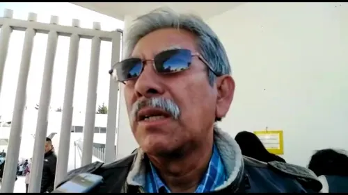 Maestros de Chietla se manifiestan en la SEP