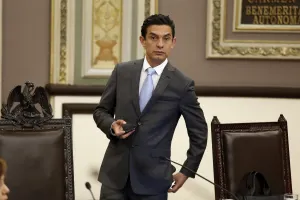 Califica Martínez Amador como berrinche la solicitud de expulsión PRD