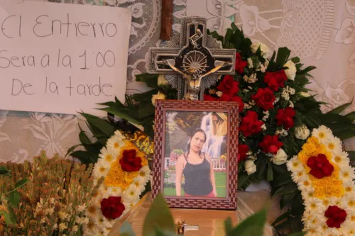 Al grito de “justicia”, despiden a Guillermina, la mujer cuyo cuerpo fue desmembrado