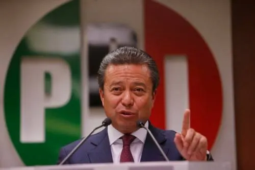 Exige César Camacho que Armenta Mier se retracte del apoyo que dio a Morena