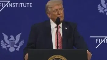 Trump recrea llamada con Sheinbaum y afirma cambio a “Golfo de América”