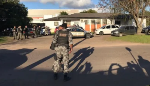 Seis estudiantes heridos en ataque a hachazos en una escuela de Brasil