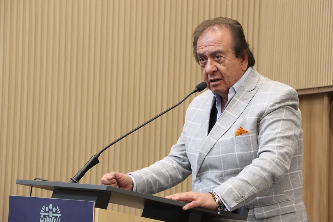 Julio Leopoldo De Lara Valera