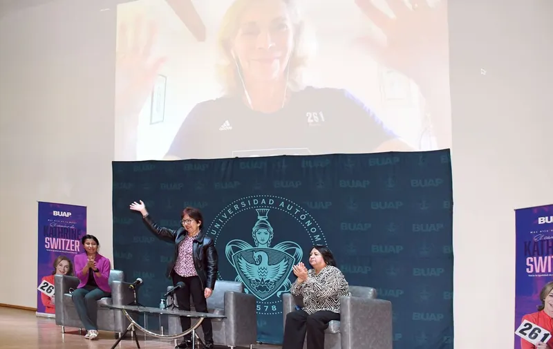 buap-conferencia-kathrine-switzer