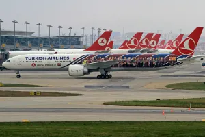 Avión aterriza de emergencia por amenaza de bomba
