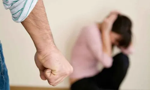 Cinco hombres vinculados a proceso por violencia familiar