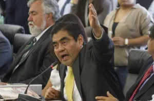 “No me voy de la coordinación de la bancada del PRD”: Barbosa