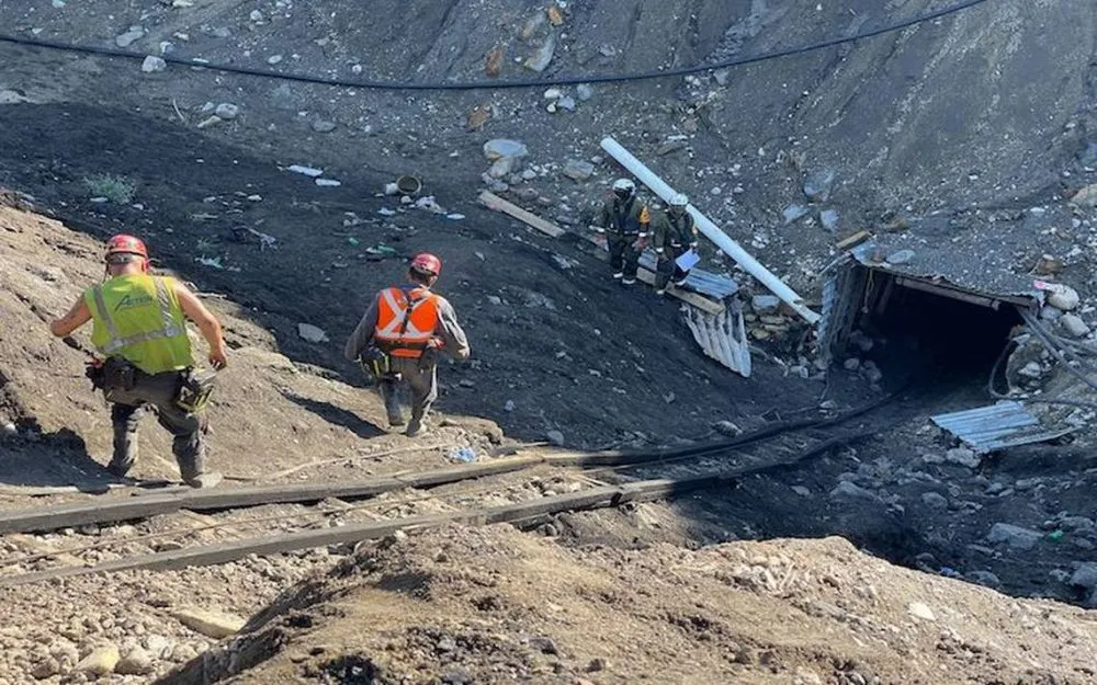 Derrumbe en mina de Durango deja un fallecido