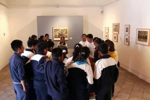Alumnos visitan el Taller de Grabado “Erasto Cortés”