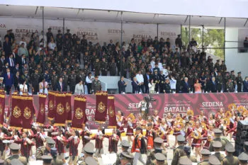 Elegancia, gallardía y disciplina predominaron en el Desfile Cívico Militar de la Batalla del 5 de mayo