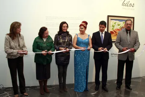 Pintura, hilo y creatividad se combinan en exposición de Irma Orozco