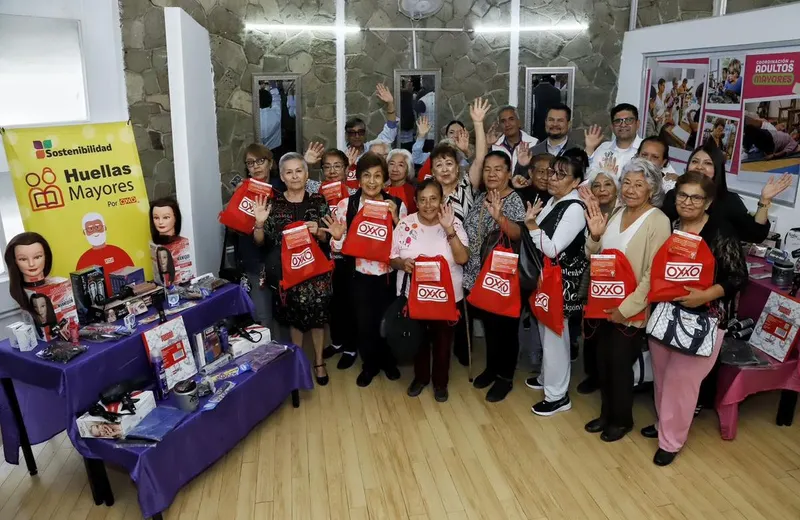 smdif-pue-oxxo-taller-cortes-adultos-mayores