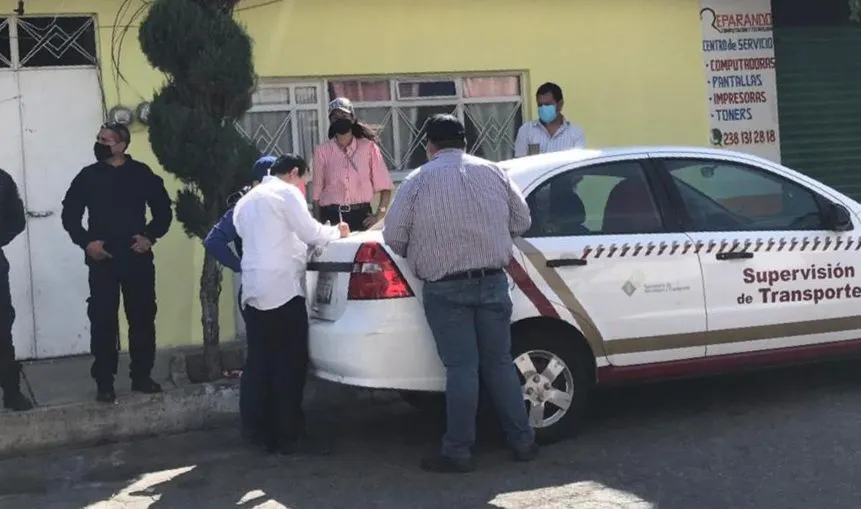 Coordinan SMT y SSP inspección de unidades de transporte en Tehuacán