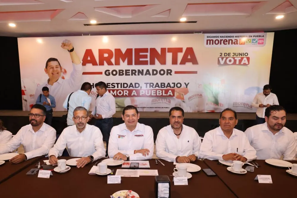 El magisterio comprometido con Armenta en la construcción de una Puebla con igualdad