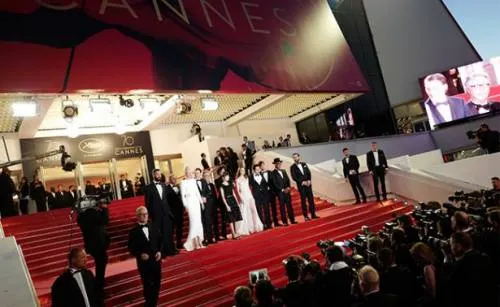 Continúa escándalo en Cannes por película de Netflix