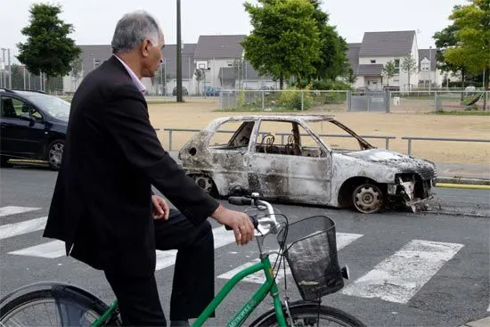 Tensa calma en el norte de Francia tras jornada de disturbios
