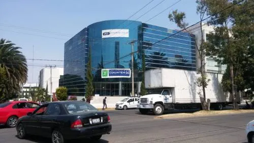 Embarga SAT a la Universidad Cuauhtémoc