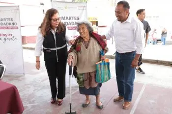 Con aparatos auditivos y ortopédicos, SEDIF beneficia a habitantes de San Sebastián de Aparicio