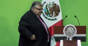 Banco de México sube la tasa de interés a 5.25