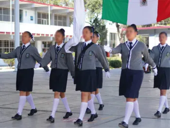 Impulsa Secretaría de Educación de Puebla actividades cívicas en concurso de escoltas