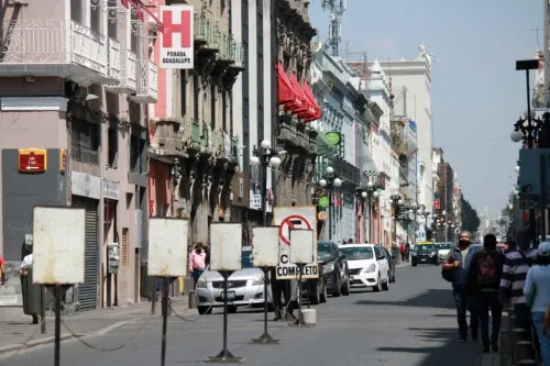 Ayuntamiento de Puebla libera calles del Zócalo de Puebla que seguían cerradas por pandemia