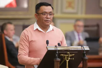 Defiende Edgar Garmendia nueva sede del Congreso de Puebla