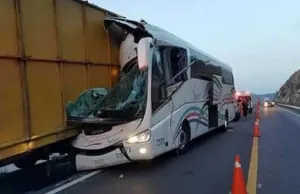 Accidente en la Siglo XXI deja 14 heridos
