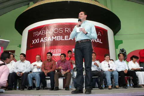 El pacto del PRI es con la sociedad: Pablo Fernández del Campo