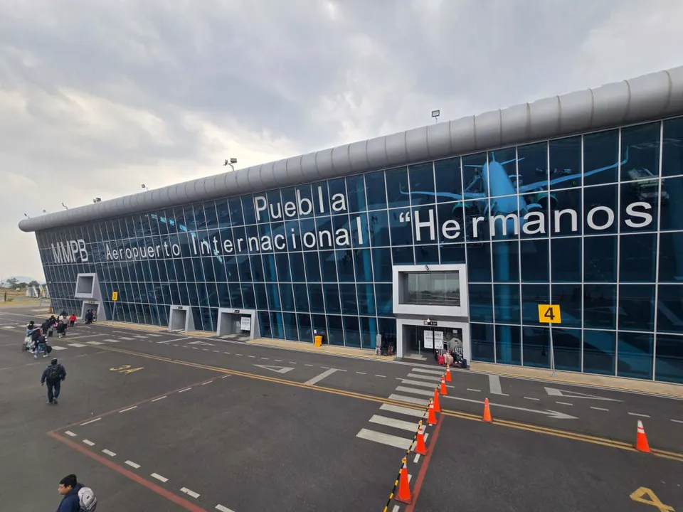 Fallece pasajero durante vuelo de Volaris entre Tijuana y Puebla