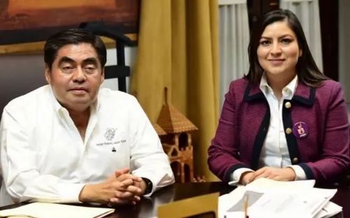 La Presidenta que Confundió una Silla con un Sombrero