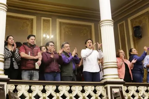 Diputados de Morena irrumpen en Congreso y exigen no aprobar nombramiento de Jorge Cruz Bermúdez