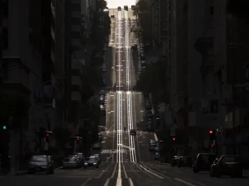 Ordenan confinamiento en San Francisco por contagios de covid