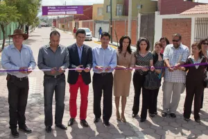 Eduardo Rivera encabeza inauguración de calles en colonia Santa Cruz Buenavista
