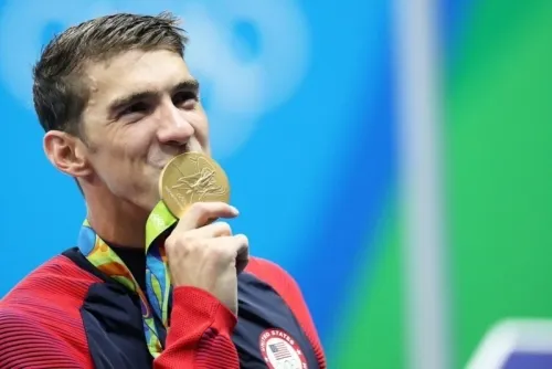 Michael Phelps dice que buscó emular lo hecho por Michael Jordan