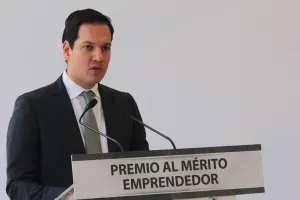 Destaca Kuri trayectoria de emprendedores poblanos
