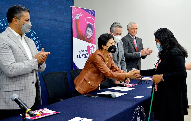 buap-aguanta-no-te-vayas-becas