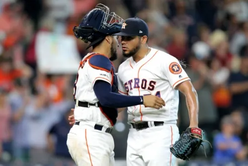 Roberto Osuna llega a 23 partidos salvados con los Astros de Houston